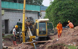 排污頂管拉管施工